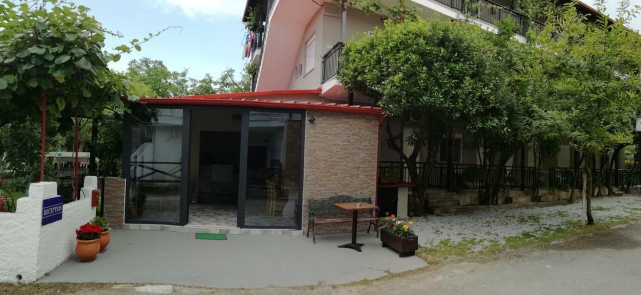 Helena Apartments Paralia Pantaleimonos Buitenkant foto